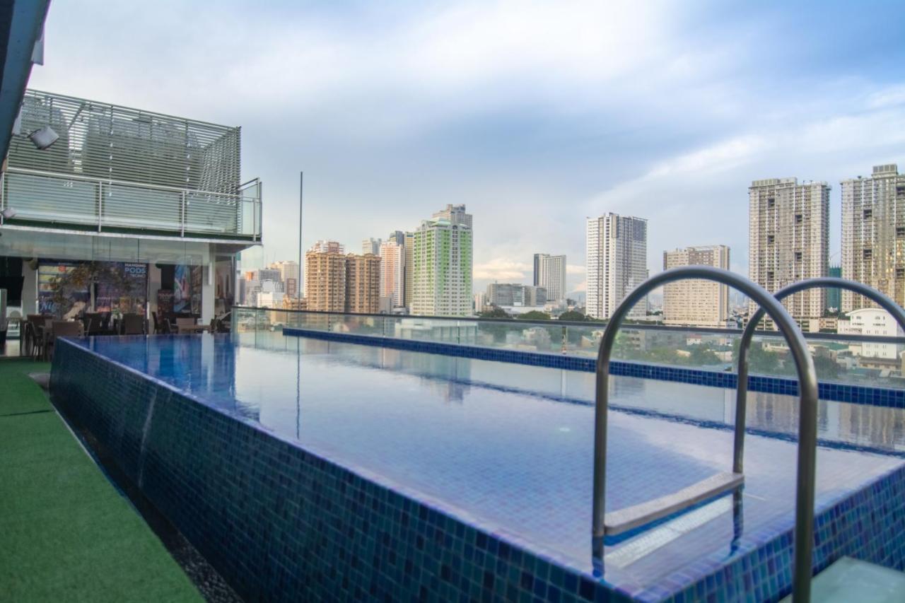 Ark Hostel City Center Manila Pasay Esterno foto